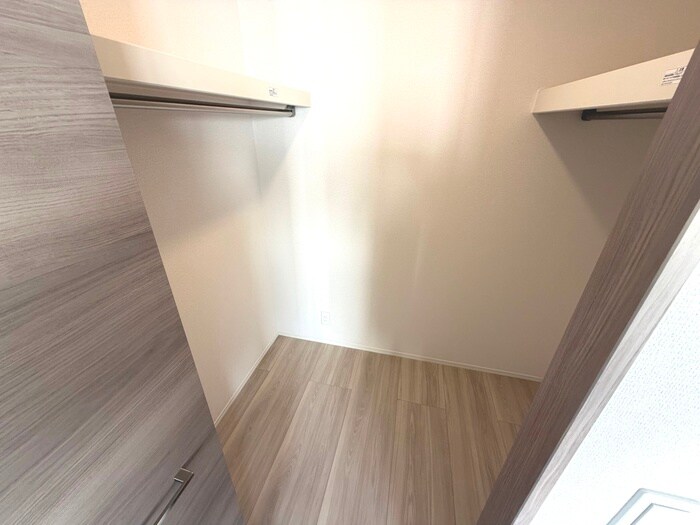 物件内観写真11　(収納)
