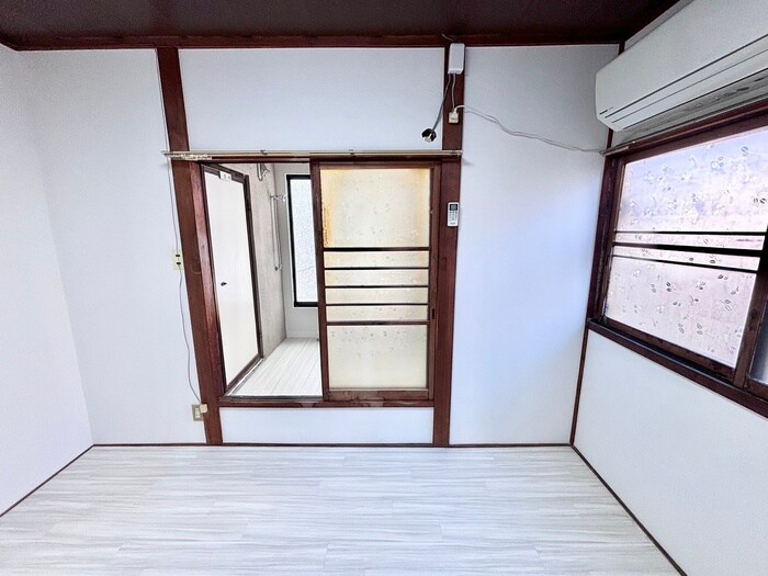 物件内観写真11　(居室)