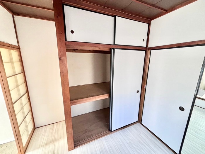 物件内観写真12　(収納)