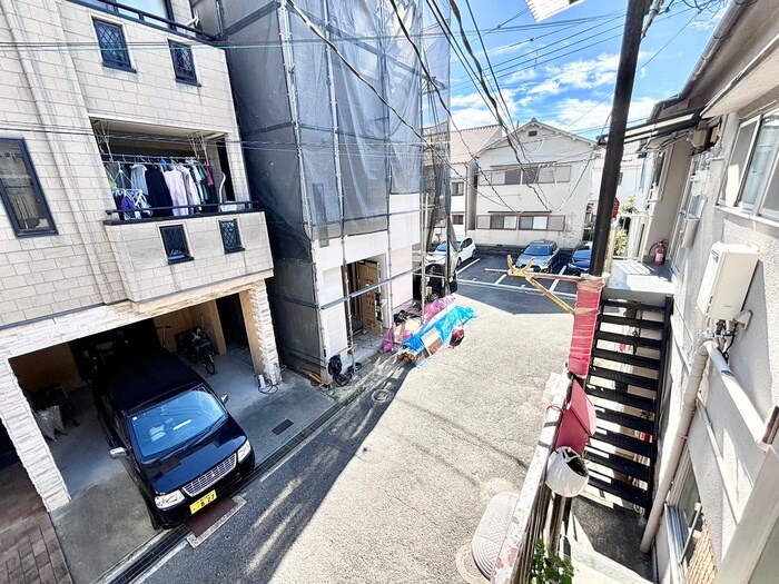 物件内観写真22　(室内からの展望)