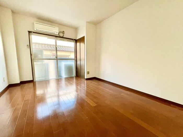 物件内観写真10　(居室)