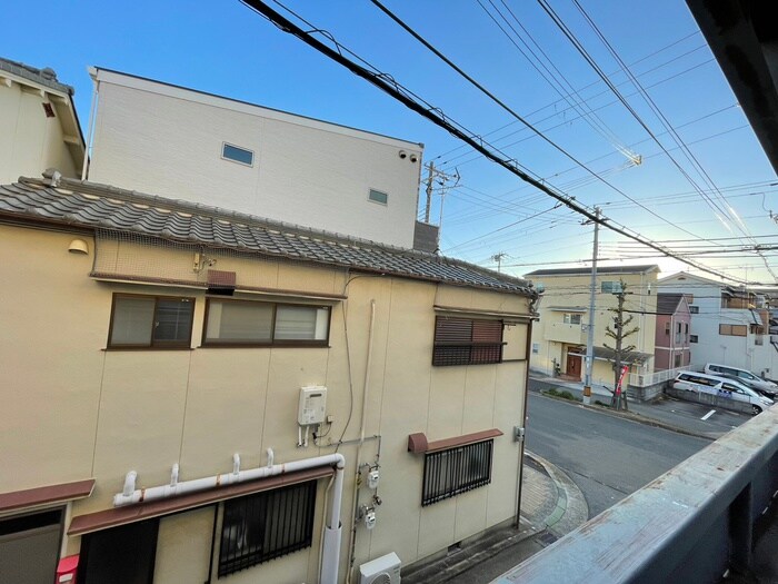 物件内観写真16　(室内からの展望)