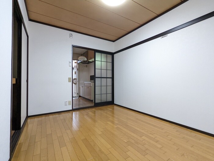 物件内観写真10　(内観写真)