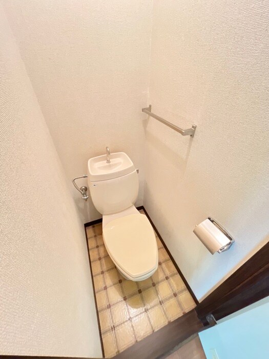 物件内観写真11　(トイレ)