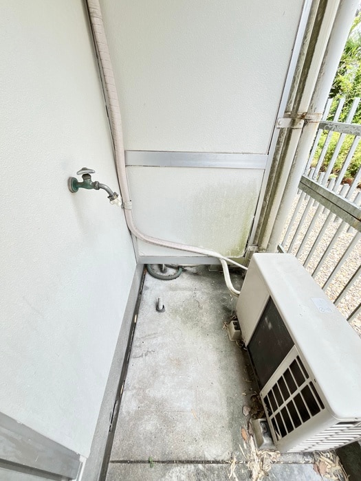 物件内観写真13　(洗濯機置場)