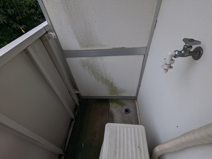 物件内観写真14　(洗濯機置場)