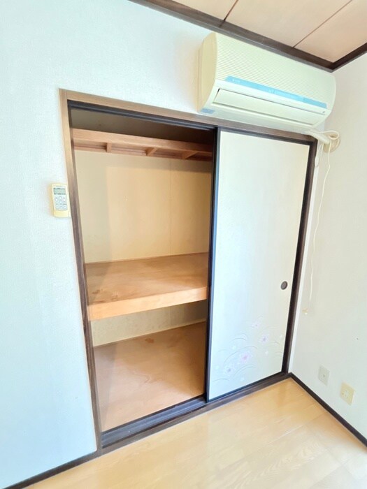 物件内観写真15　(収納)