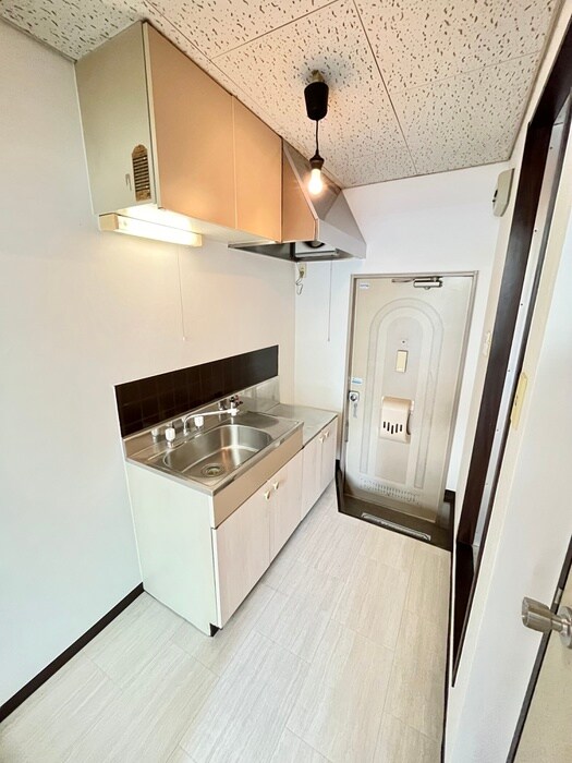 物件内観写真16　(廊下)