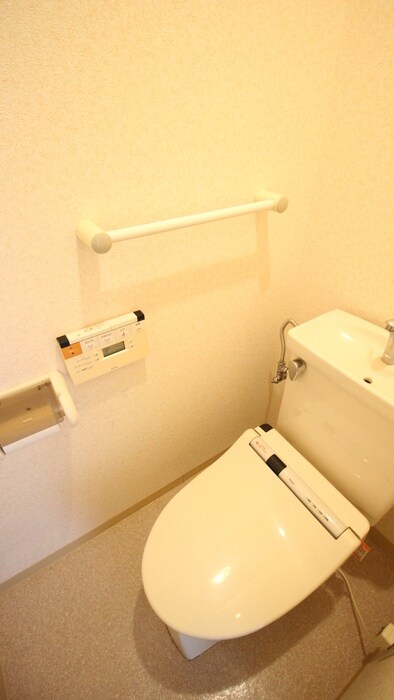 物件内観写真10　(トイレ)