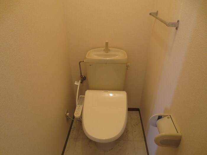 物件内観写真16　(トイレ)