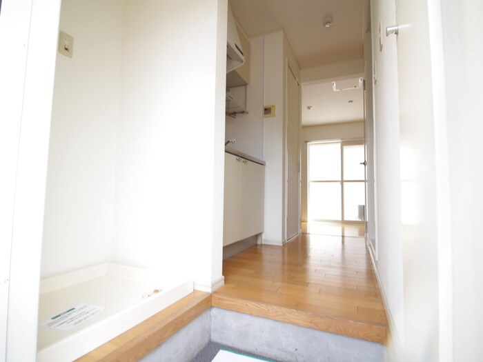 物件内観写真11　(廊下)