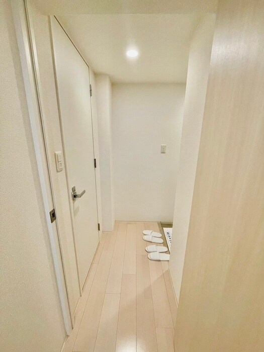 物件内観写真11　(廊下)