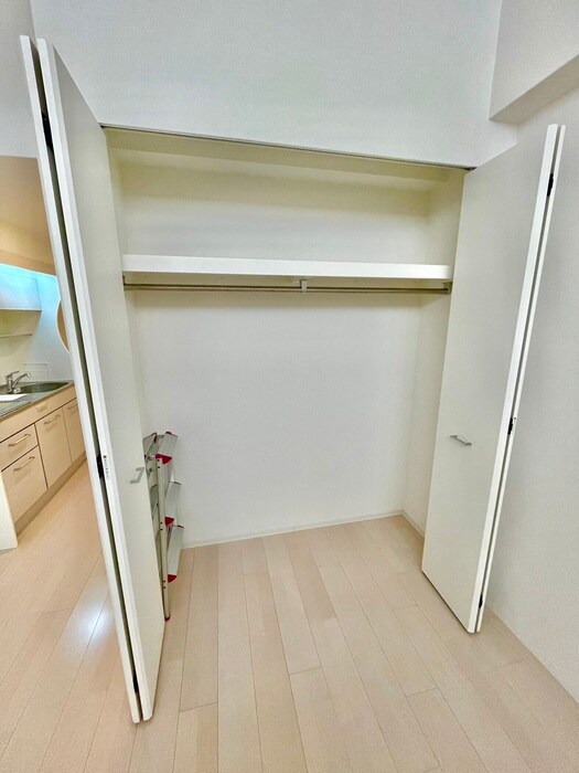 物件内観写真16　(収納)