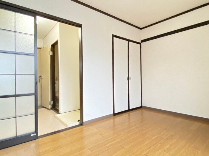 物件内観写真7　(居室)