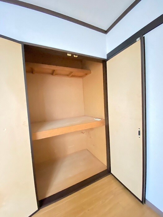 物件内観写真9　(収納)