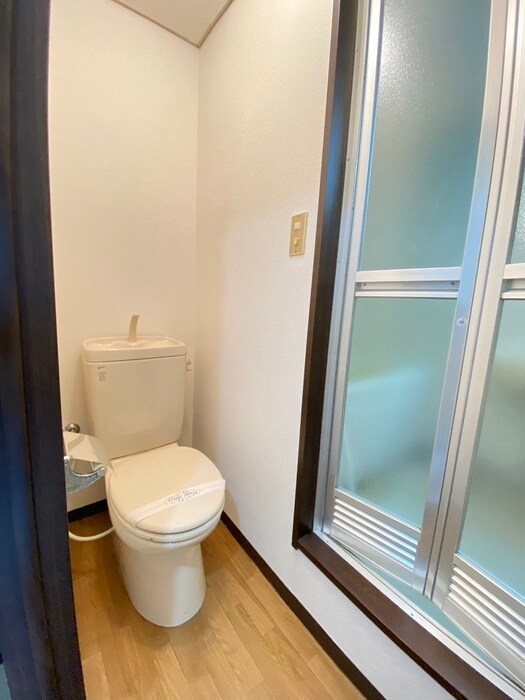 物件内観写真14　(トイレ)