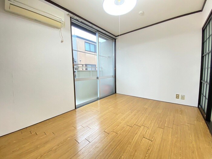 物件内観写真15　(居室)