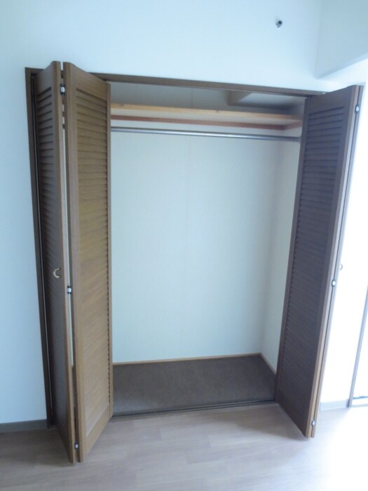 物件内観写真13　(収納)