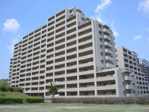 ｼﾞｵﾒｿﾞﾝ新千里東町二番館(110)外観写真