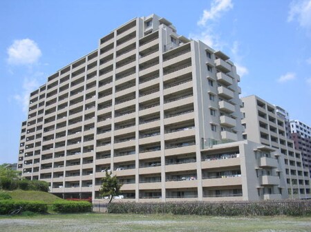 ｼﾞｵﾒｿﾞﾝ新千里東町二番館(110)外観写真