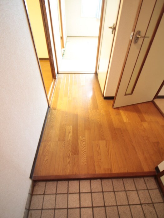 物件内観写真18　(廊下)