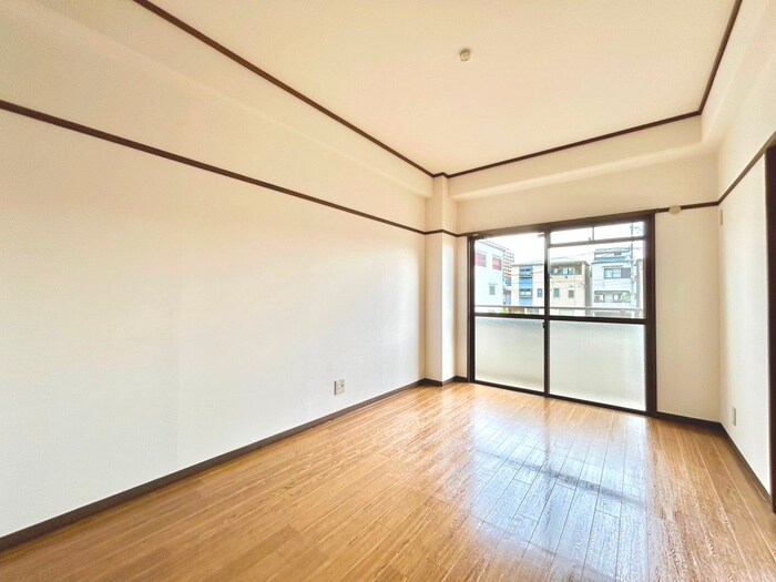 物件内観写真11　(居室)