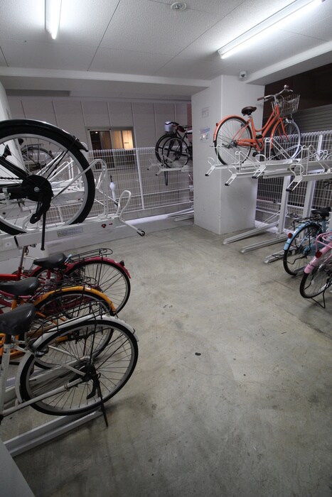 物件外観写真6　(駐輪場)