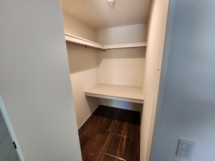 物件内観写真14　(収納)
