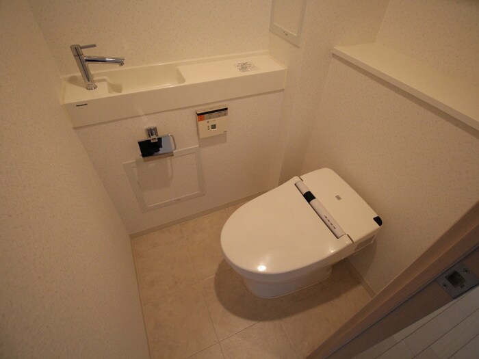 物件内観写真12　(トイレ)