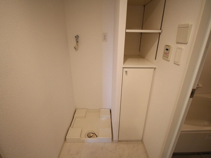 物件内観写真22　(洗濯機置場)