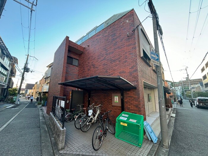 物件外観写真3　(外観写真)