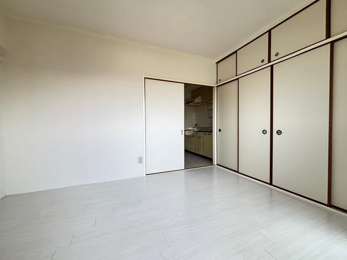 物件内観写真8　(居室)