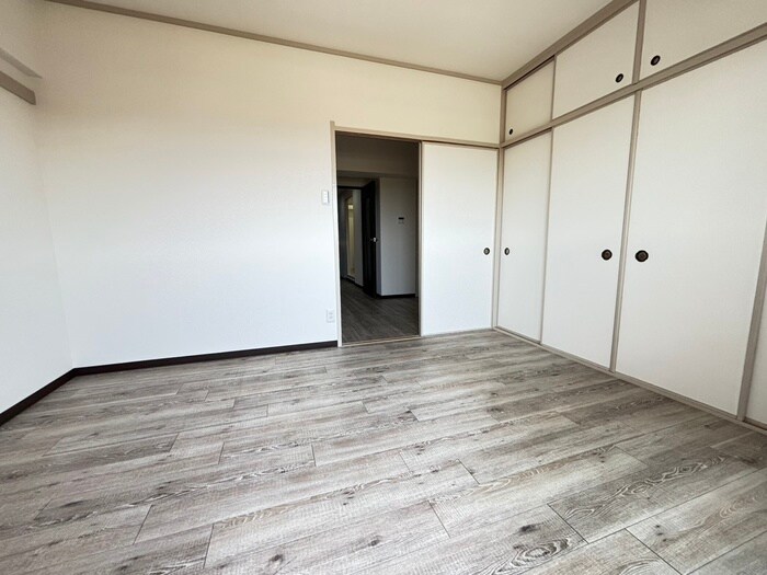 物件内観写真8　(居室)