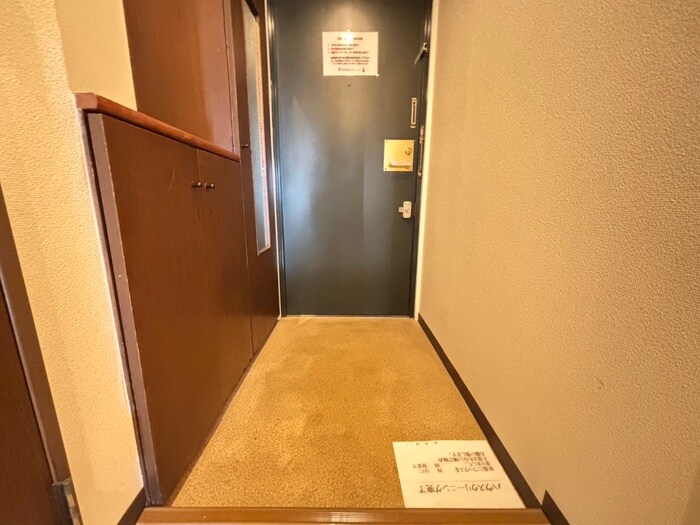 物件内観写真15　(玄関)