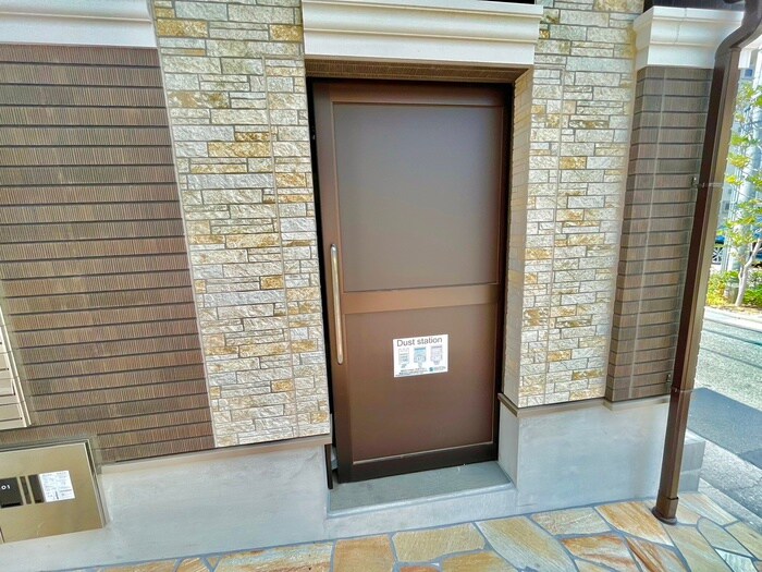 物件外観写真6　(建物設備)
