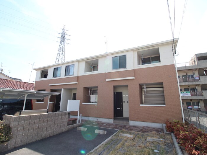 物件外観写真1　(外観写真)