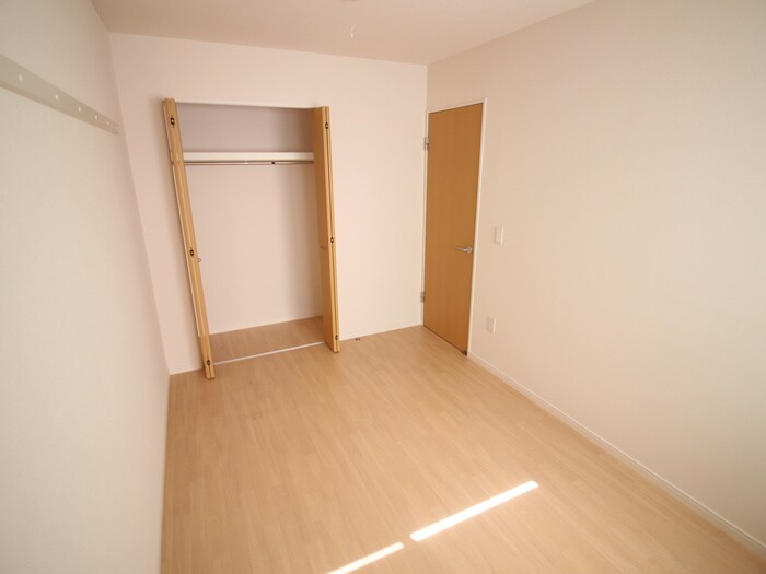 物件内観写真12　(居室)