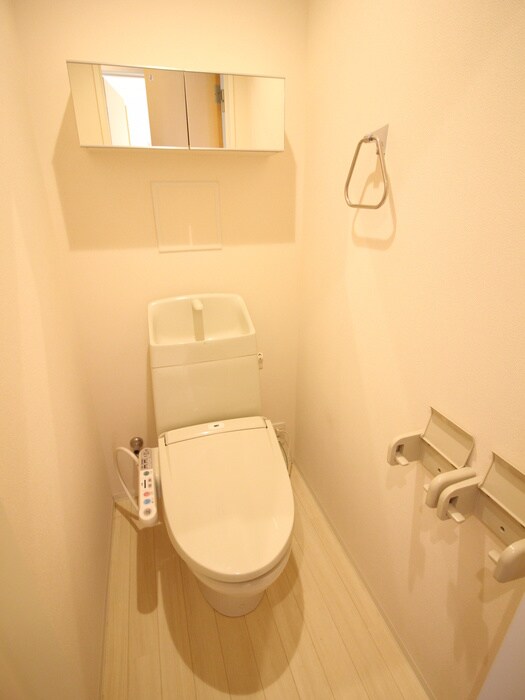 物件内観写真16　(トイレ)