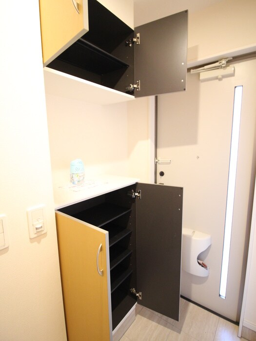 物件内観写真19　(靴箱)