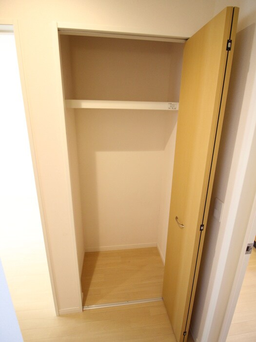 物件内観写真21　(収納)