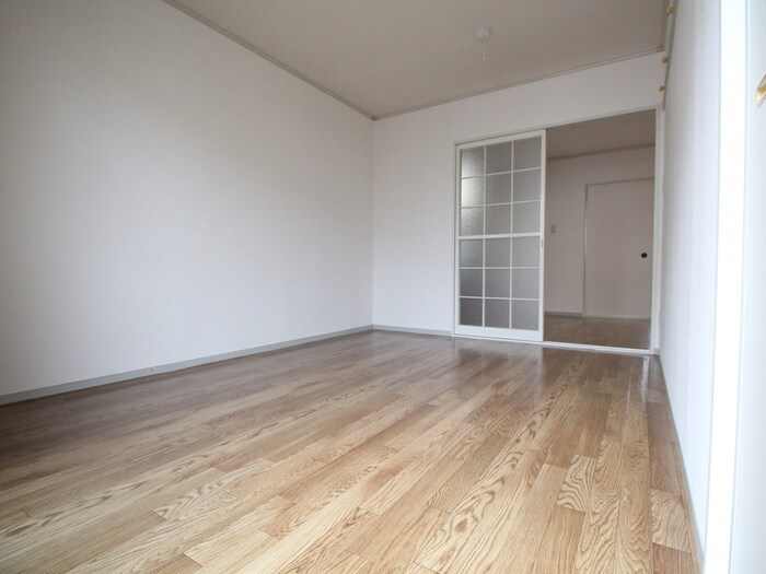物件内観写真10　(居室)