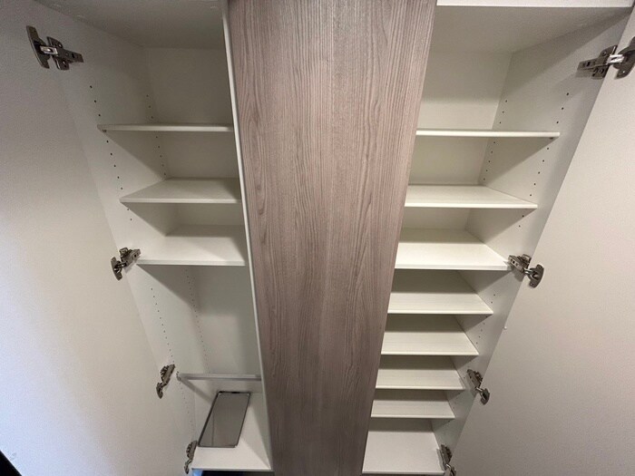 物件内観写真18　(靴箱)