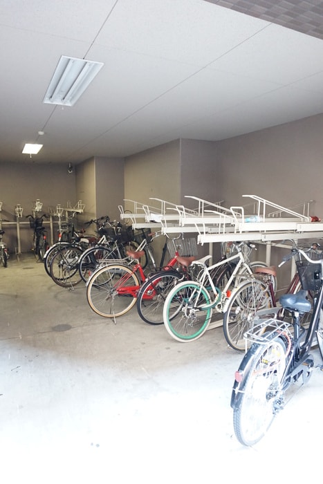 物件外観写真4　(駐輪場)