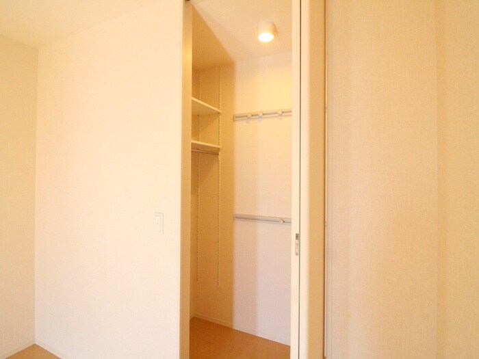 物件内観写真14　(収納)