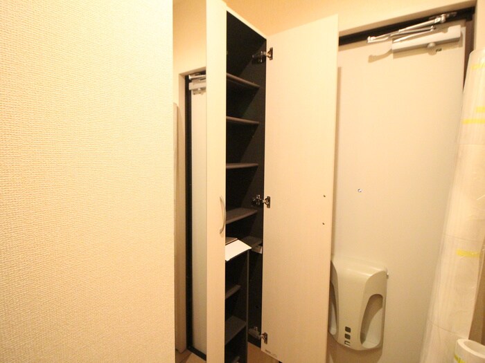 物件内観写真15　(靴箱)