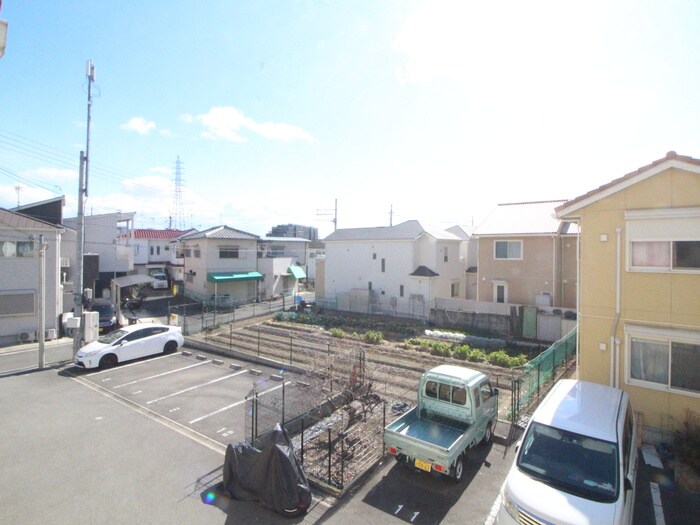 物件内観写真17　(室内からの展望)