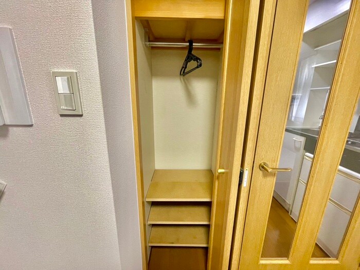 物件内観写真5　(収納)