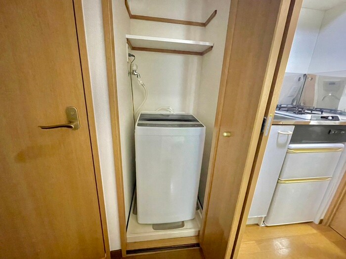 物件内観写真7　(洗濯機置場)