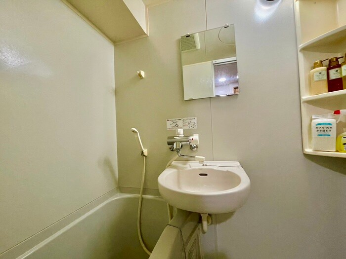 物件内観写真16　(洗面)