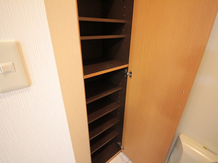 物件内観写真18　(靴箱)